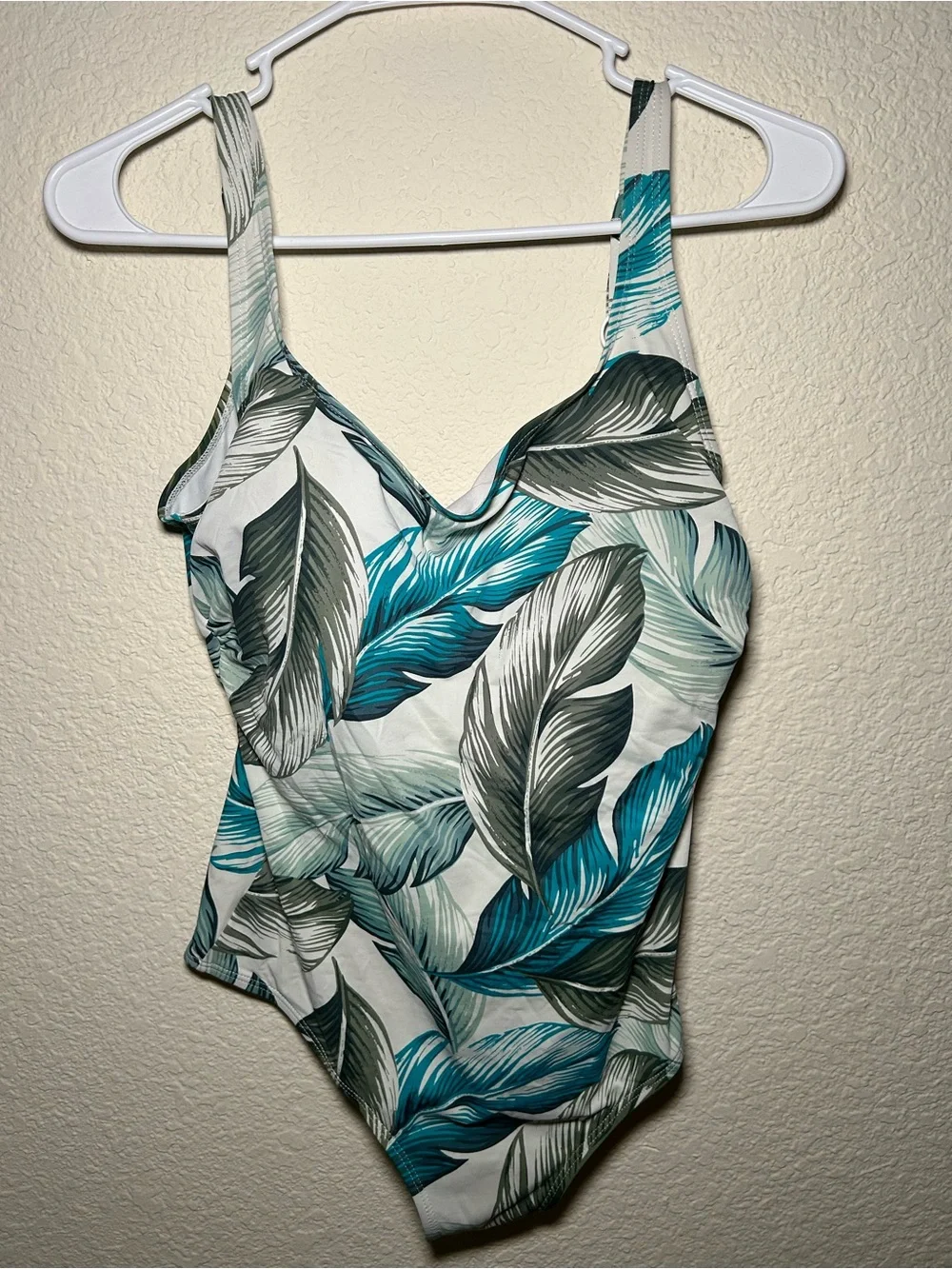 Free Women’s Teal Leaf Print One-Piece Swimsuit Large Beach Lake Resort Swim